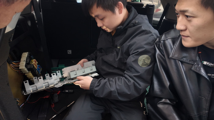 学汽车遥控技术，找什么样的师傅？